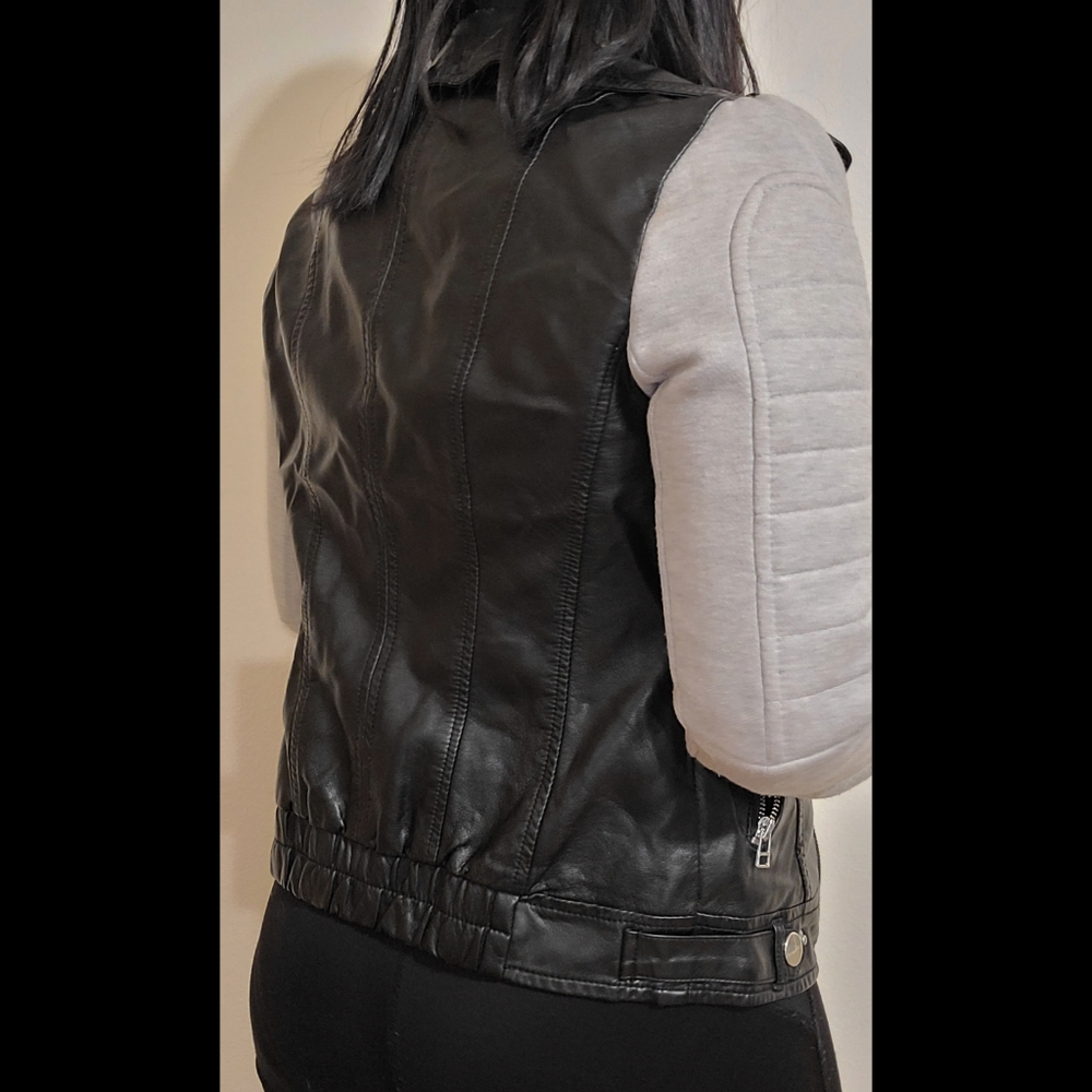 Jacket - Picture 3 of 4
